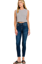 38a6380fe4514bd78d10023b631dcb7e-Max