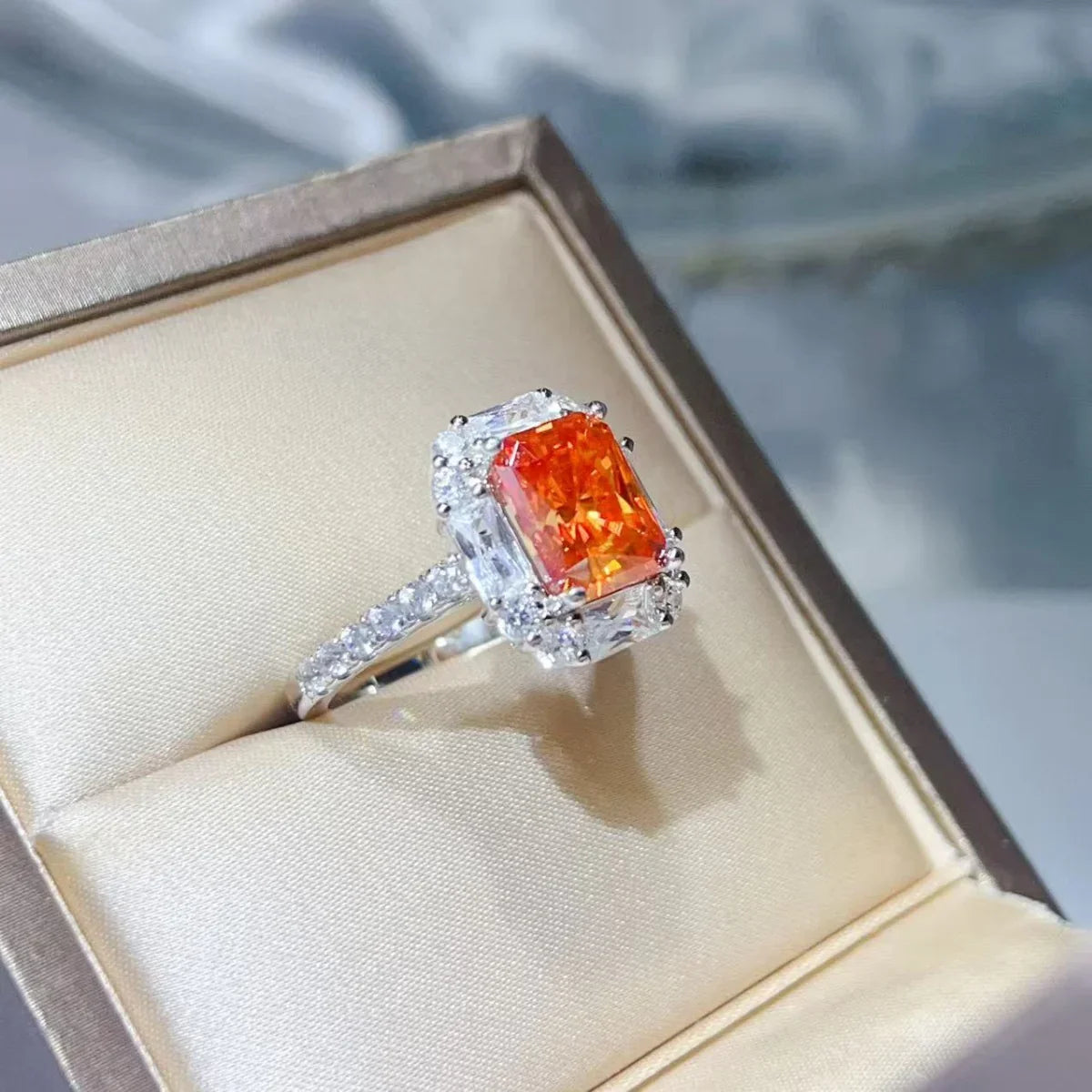 492ccc71-88c6-4f44-a895-a41e4d9ee216-Max